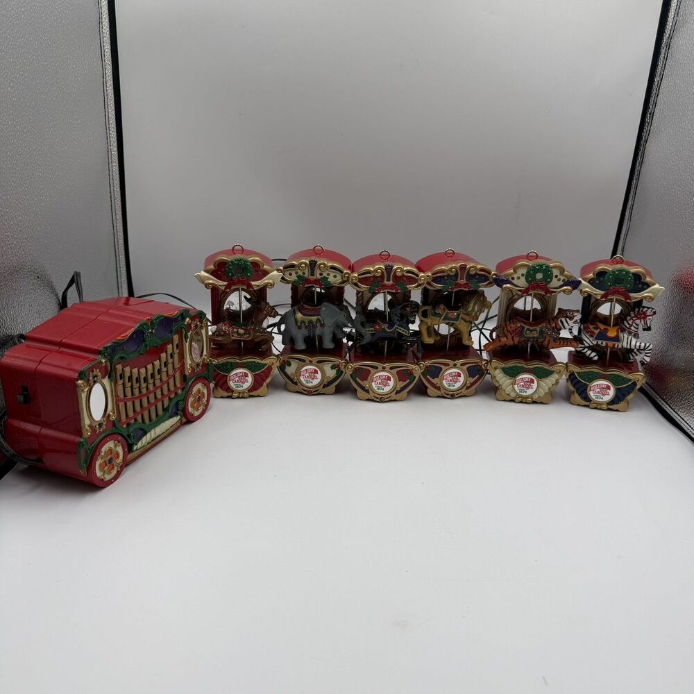 Mr Christmas Holiday Carousel Circus Animals Animated Musical Lighted 21 Songs